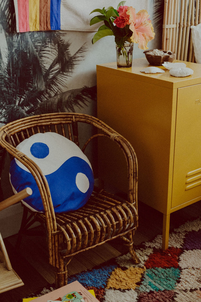 yin yang cushion | marine blue